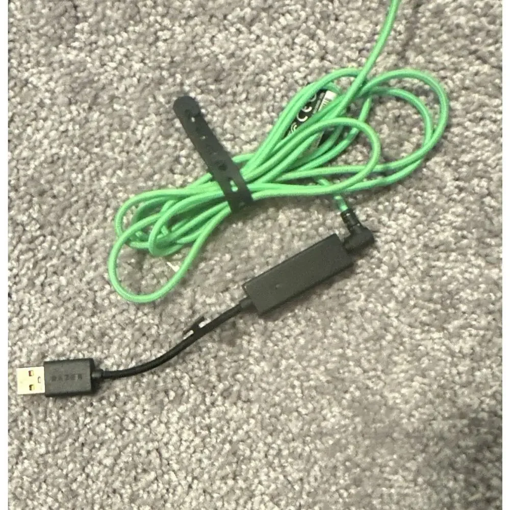 Razer BlackShark V2 SE Wired USB Over-Ear Headset Boom Mic Black/Green